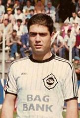 Şeref Onarlıoğlu