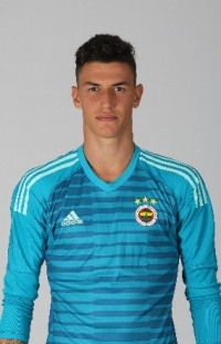 Berke Özer