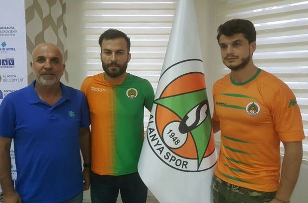 Kayserispor'lu Berkan Emir Alanyaspor ile Anlaştı.