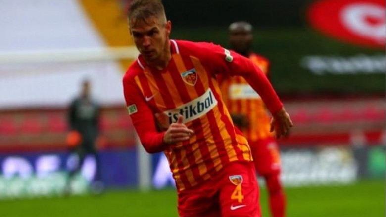 Kayserispor'da ilk 3 maçın tamamında 2 futbolcu oynadı.