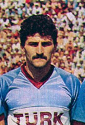 Hüsnü Özkara