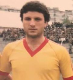 Mustafa Dil