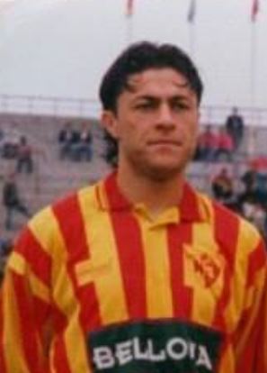 Necdet Sekmen