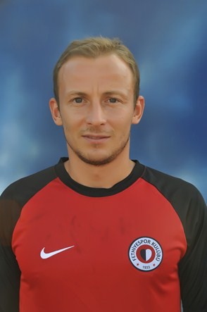 Özgür Karakaya